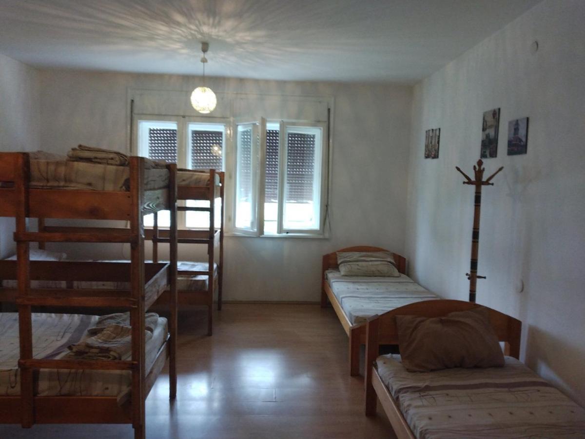 Comfy Hostel 2 Skopje Eksteriør bilde